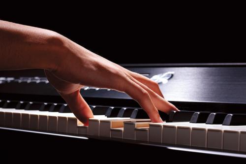 У Черкасах є “Піаніст-віртуоз”