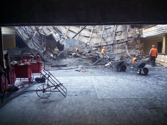 У мережі з'явилися фото ремонту згорілого драмтеатру