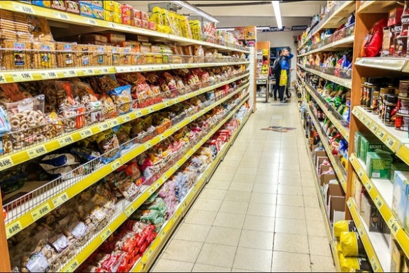 Експерти застерігають людей від неякісних продуктів у черкаських магазинах
