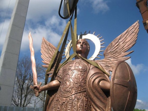 Сьогодні в Черкасах відкривають пам’ятник “Борцям за волю України”