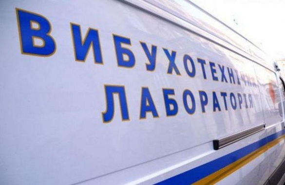 Граната у черкаській маршрутці: вибухотехніки перевірили автобус № 25
