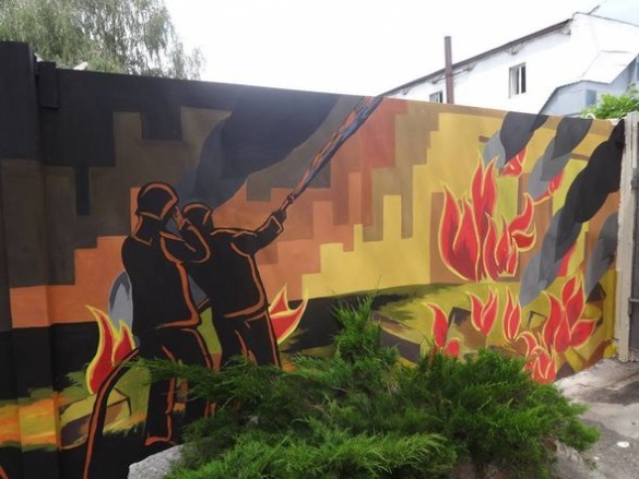 Черкаським вогнеборцям присвятили оригінальне графіті (ФОТО)
