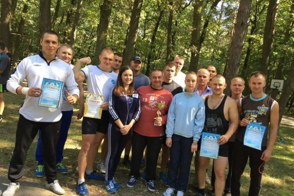 Черкаські рятувальники показували свою міць на спортивних змаганнях (ФОТО)