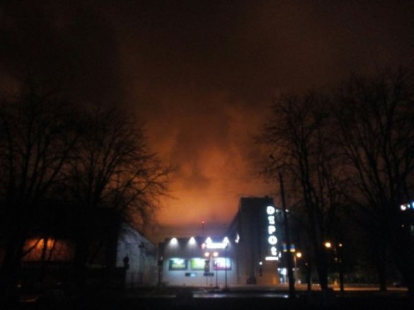 Вночі у Черкасах сталася масштабна пожежа: люди чули вибухи