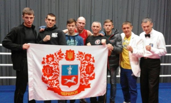 Черкаські боксери показали яскравий бокс у Бердичеві