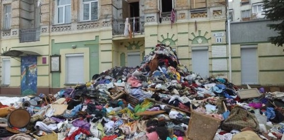 Гори сміття біля Пагорбу Слави утворилися через пожежу (ВІДЕО)