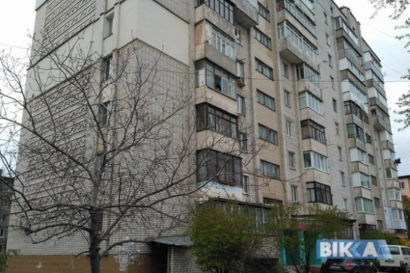 Вимушений домашній арешт: через несправний ліфт мешканці черкаського будинку місяцями не виходять на вулицю