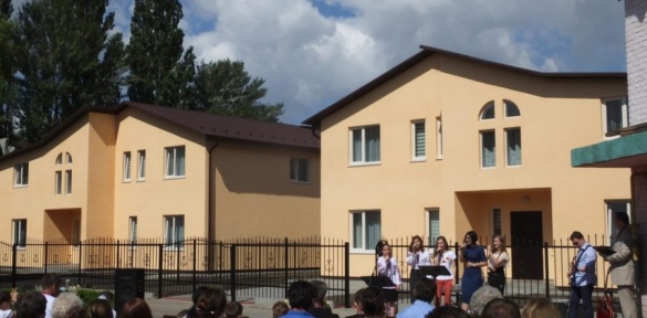 Дві черкаські багатодітні родини заселяться в нові будинки (ВІДЕО)