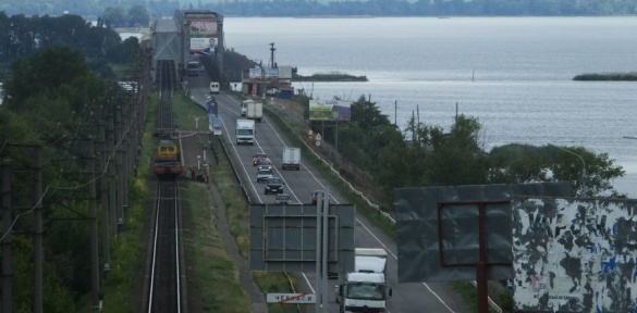 Як перетнути Дніпро під час проведення ремонту мосту на черкаській греблі?