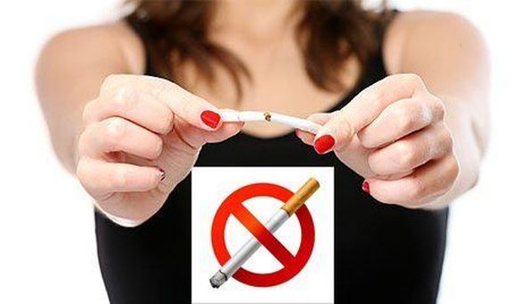 У Черкасах створили петицію проти куріння на зупинках
