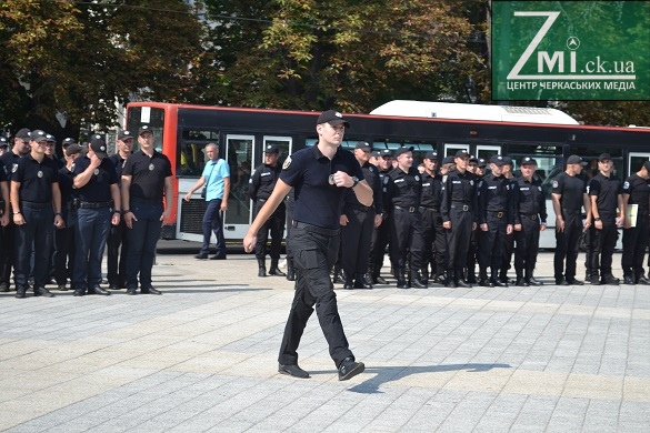 У Черкасах відзначили кращих поліцейських області (фоторепортаж)