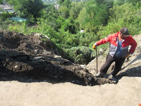 На Черкащині стихійне сміттєзвалище зруйнувало водовідведення