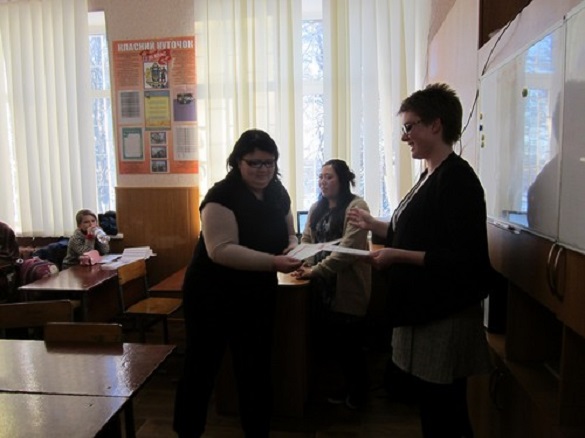 Викладачі англійської мови з Черкащини отримали сертифікати Корпусу Миру