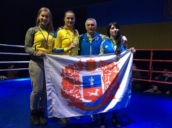 Зібрали повний кошик нагород: черкаські боксерки тріумфували на чемпіонаті України