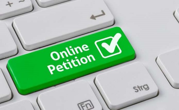 Черкасці продовжують реєструвати петиції про анулювання договорів із перевізниками