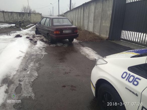 У Черкасах патрульні знайшли крадену автівку (ФОТО)