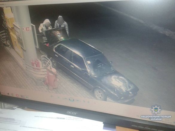 На Черкащині впіймали зловмисників, які викрали бензин з АЗС (ВІДЕО)