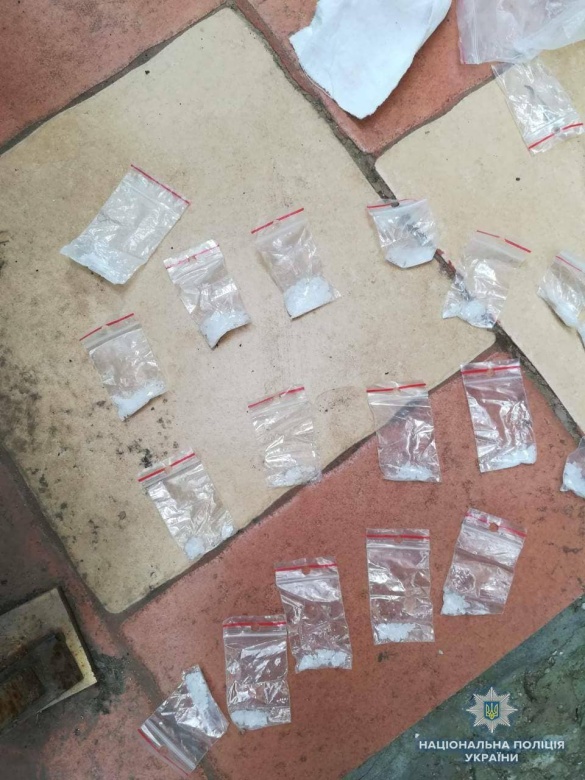 На Черкащині злочинна група продавала особливо небезпечний наркотик (ФОТО)