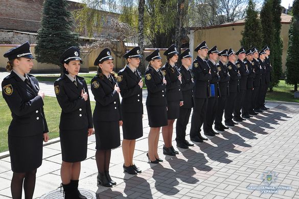 У Черкасах поліцейські-новобранці присягнули на вірність українському народу (ВІДЕО)