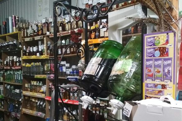 У черкаському магазині виявили велику партію підробленого алкоголю (ФОТО)