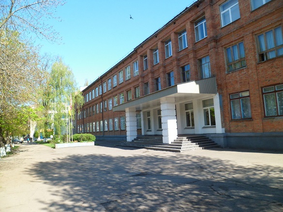 В єдиній російськомовній школі в Черкасах першокласників навчатимуть вже українською
