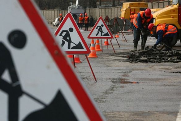 Для ремонту дороги в Мошнах виділили майже 60 мільйонів