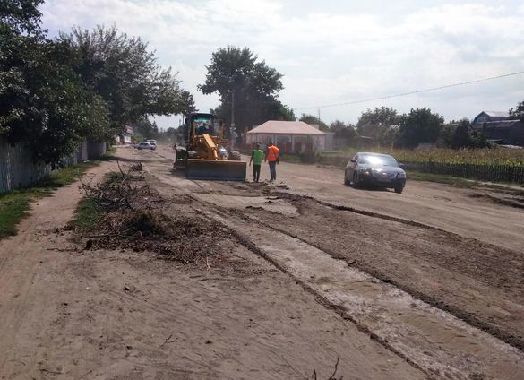 На Черкащині почався ремонт сумнозвісної дороги (ФОТО)