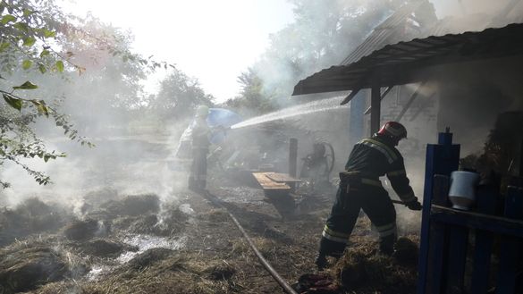 Через дитячі пустощі з вогнем на Черкащині сталася пожежа (ВІДЕО)