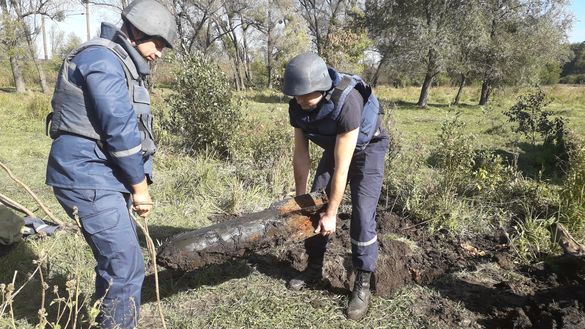 У Черкаській області знайшли застарілу бомбу, вага якої півсотні кілограмів (ФОТО)