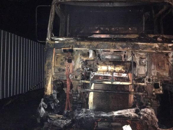 У Черкаській області водій згорів у кабіні вантажівки