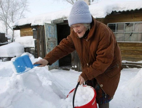 В одному із сіл на Черкащині люди два тижні сидять без води