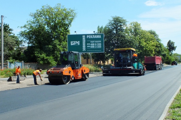 Ремонт доріг у Черкасах 2019: що хочуть ремонтувати та слід підрядника від Буковелю