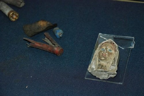 У черкаському музеї зберігається уламок статуетки Діви Марії, яку знайшли після штурму Майдану