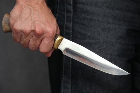 Правоохоронці затримали черкащанина, який кидався з ножем на жінку