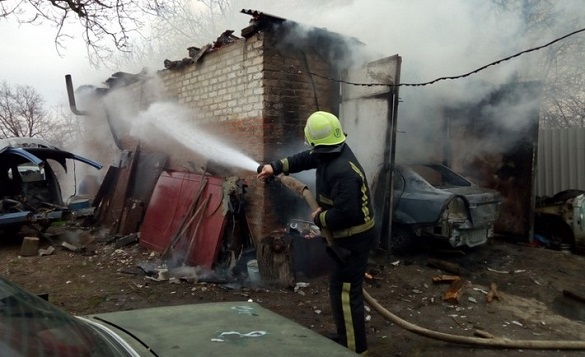 На Черкащині горіла автівка: є постраждалі