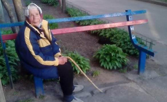Пристрасті по-черкаськи: як три бабусі понад рік не можуть поділити лавку
