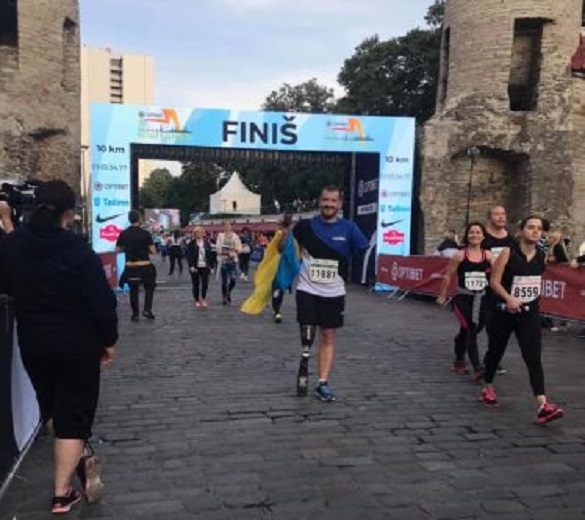 Черкаський АТОвець без руки і ноги пробіг марафон у Талінні