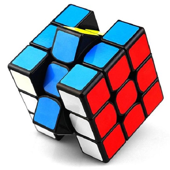 Юний черкасець складає кубик Рубик за 16 секунд (ВІДЕО)