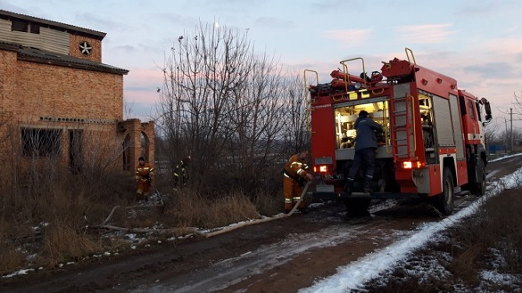 Дитячі пустощі з вогнем на Черкащині спричинили пожежу (ФОТО)