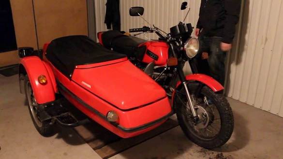 Неповнолітній у Черкасах проник в чужий гараж та викрав мотоцикл з боковим причепом