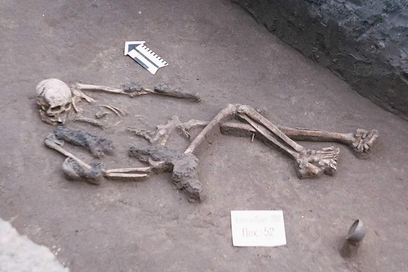 Могильник черняхівської культури був знайдений на місці одного з торгових центрів у Черкасах (ФОТО)