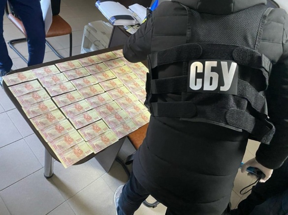 На Черкащині СБУ викрила посадовця ДСНС, підозрюваного у вимаганні грошей з підприємців