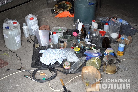 Нарколабораторію поліцейські ліквідували на Черкащині (ФОТО)