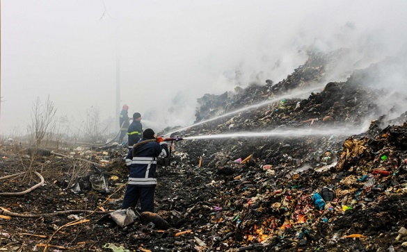 На Черкащині горіло сміттєзвалище (ВІДЕО)