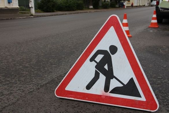 Із використанням засобів захисту: на Черкащині активно ведуться ремонти доріг