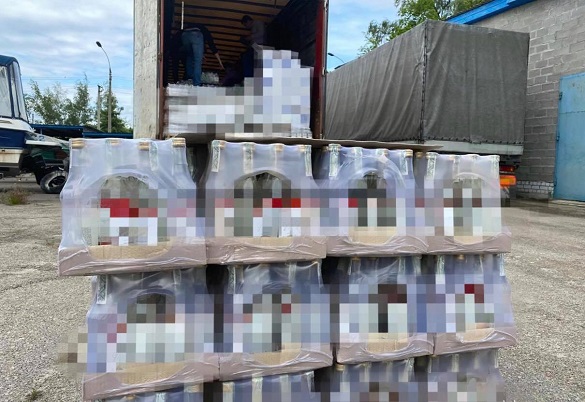 На Черкащині виявили ще 40 тонн алкоголю з підробленими марками акцизного збору (ФОТО)