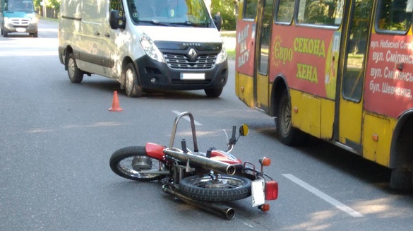 Внаслідок ДТП у Черкасах постраждало два мотоциклісти