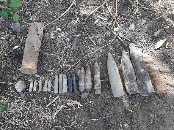 У річці на Черкащині знайшли боєприпаси (ФОТО)
