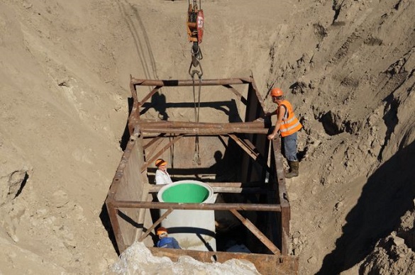 В одному з мікрорайонів Черкас відновлюють каналізаційний колектор (ФОТО)
