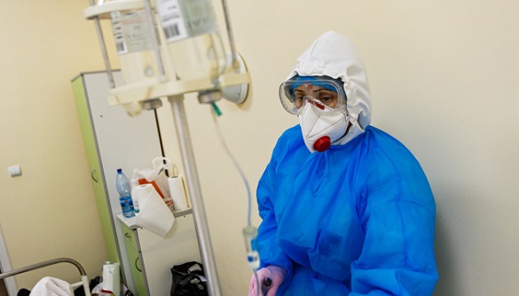 Майже тисяча черкащан перебувають у лікарнях через коронавірус